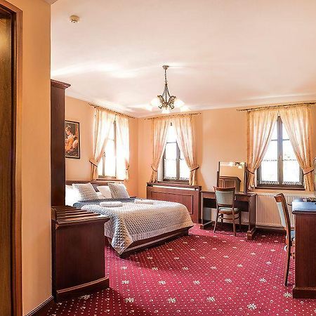 Hotel Бухловіце Екстер'єр фото