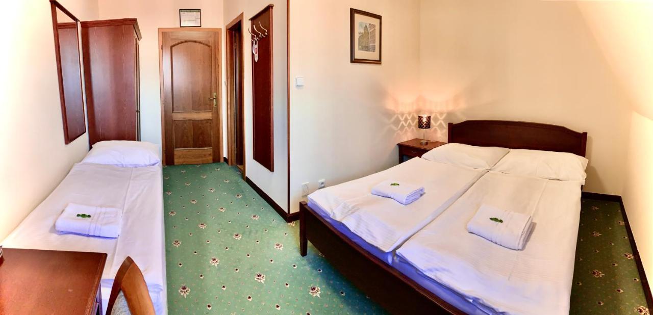 Hotel Бухловіце Екстер'єр фото