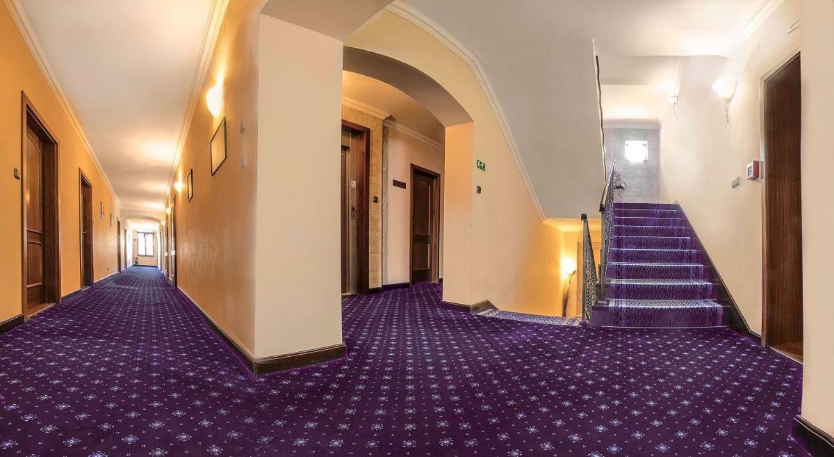 Hotel Бухловіце Екстер'єр фото