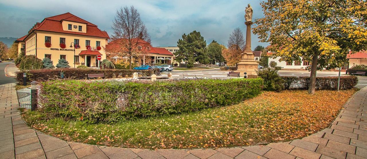 Hotel Бухловіце Екстер'єр фото