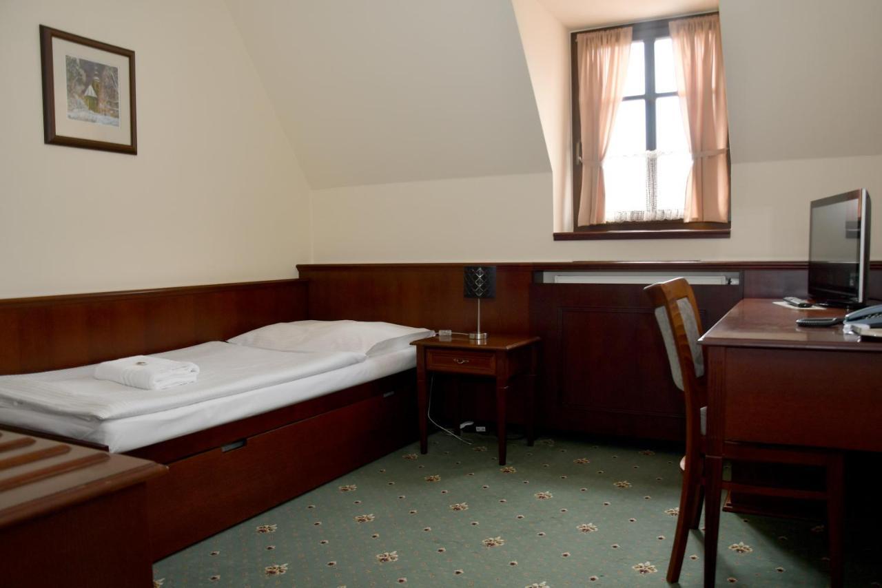 Hotel Бухловіце Екстер'єр фото